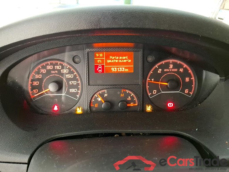 PEUGEOT Boxer / 2014 / 4P / Fourgon tôlé BlueHDi 140 S&S ASPHALT 330 L2H2 #6