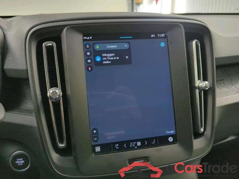 VOLVO XC40 2.0 B3 Essential #5