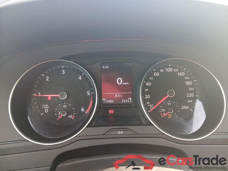 VOLKSWAGEN Passat / 2014 / 4P / sedán Edition 2.0 TDI 110kW (150CV) #4