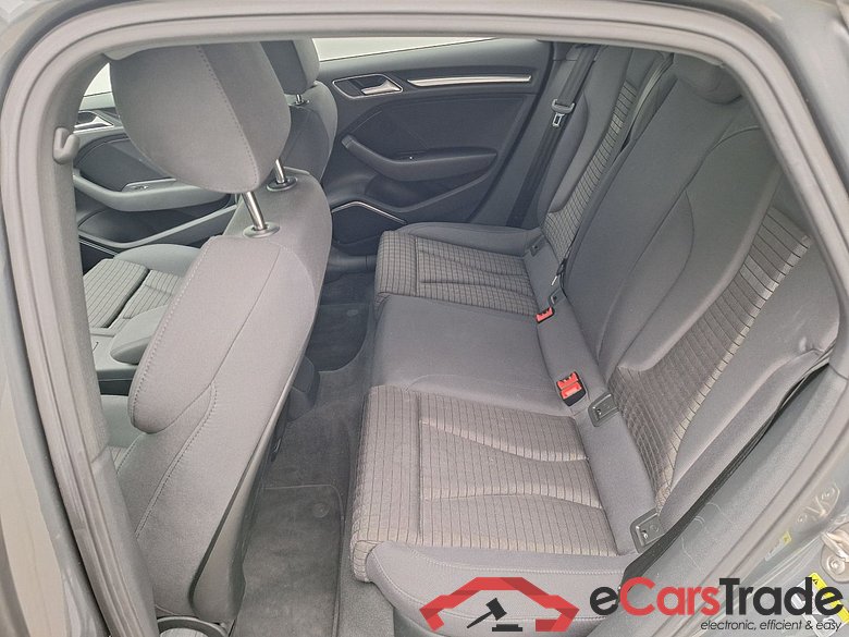 Audi, A3 Berline FL'16, Audi A3 Berline 2.0 TDi 110kW S tronic Sport 4d #4