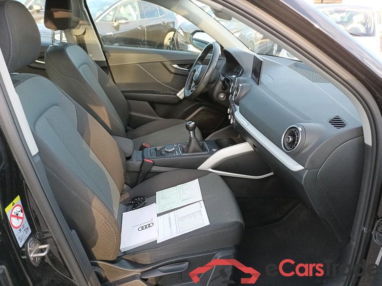 AUDI Q2 / 2016 / 5P / todoterreno Design 35 TFSI 110kW (150CV) #6