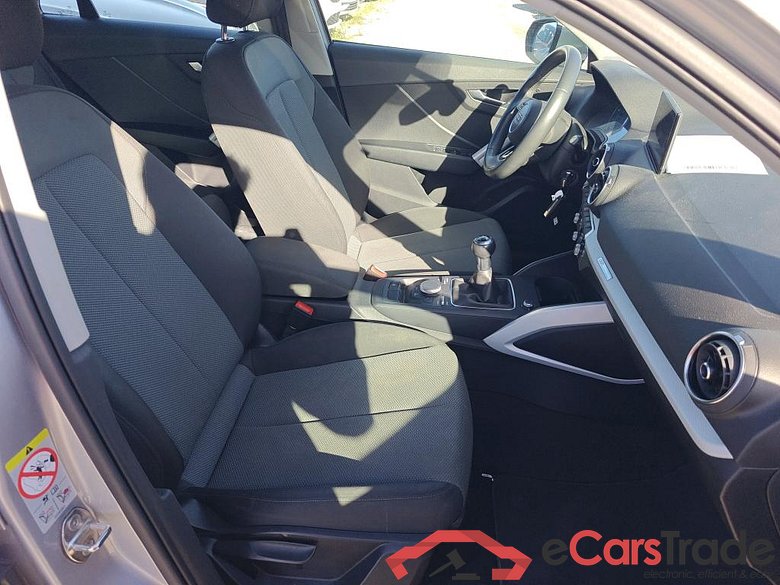 AUDI Q2 / 2016 / 5P / todoterreno Design 35 TDI 110kW (150CV) #6