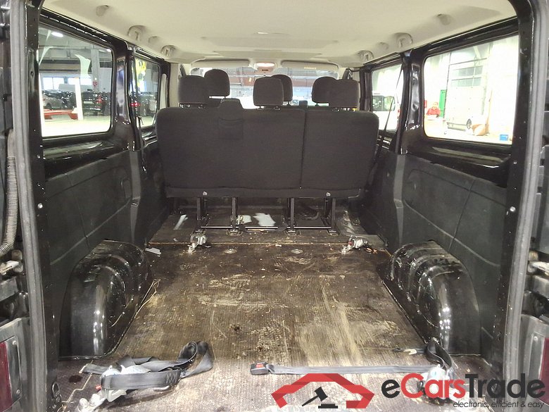 RENAULT TRAFIC GRAND PASSENGER DIESEL 1.6 dCi Confort STOCK #3