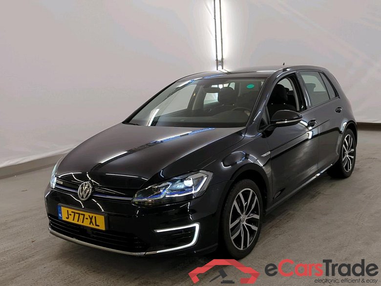 Volkswagen e-Golf E-DITION 2020 5d #1