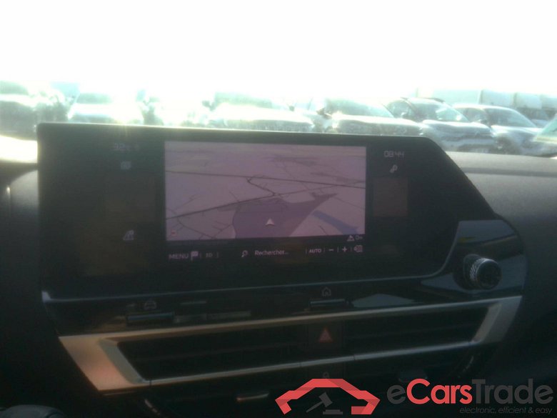 Citroen C4 Feel 1.2L PureTech 100 S&S (6-speed manual) #4