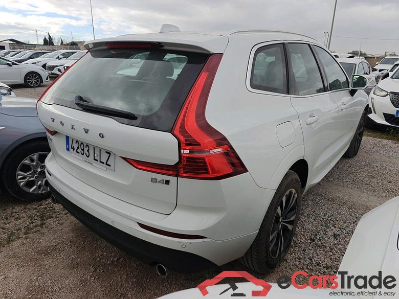 VOLVO XC60 / 2017 / 5P / todoterreno 2.0 B4 D AWD Momentum Pro Auto #2