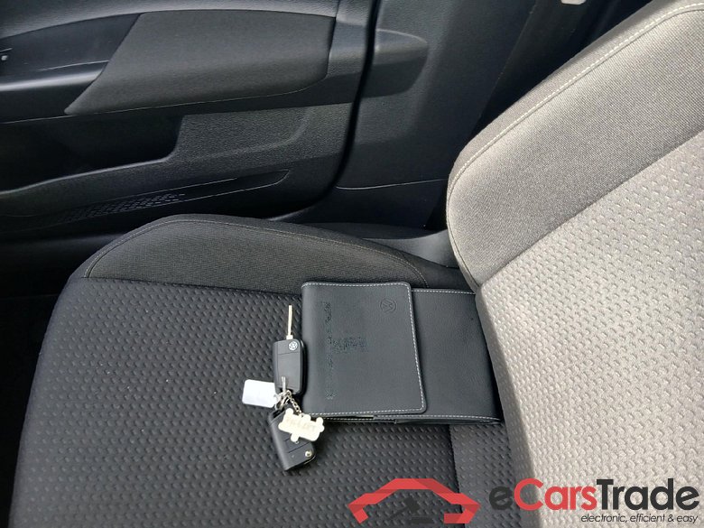 VOLKSWAGEN Polo / 2017 / 5P / berlina con portón Advance 1.0 TSI 70kW (95CV) #5