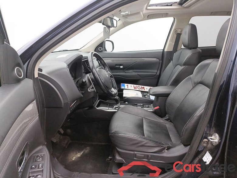 Mitsubishi Outlander 2.0 4WD 7S Instyle CVT 5d #3