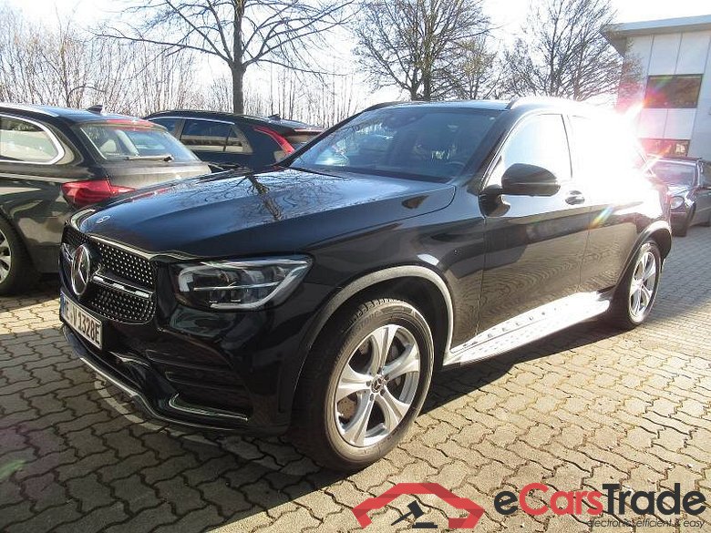 Mercedes-Benz GLC (BM 253)(06.2015->) DE - SUV5 GLC 300 e EU6d, e AMG Line 4Matic (EURO 6d), (Facelift) 2020 - 2022 #1
