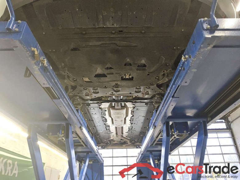 Volvo V60 Kombi (2018->) DE - Kb5 T6 Twin Engine AWD PHEV EU6d, R Design Plug-In AWD (E6d), 2020 - 2021 #5