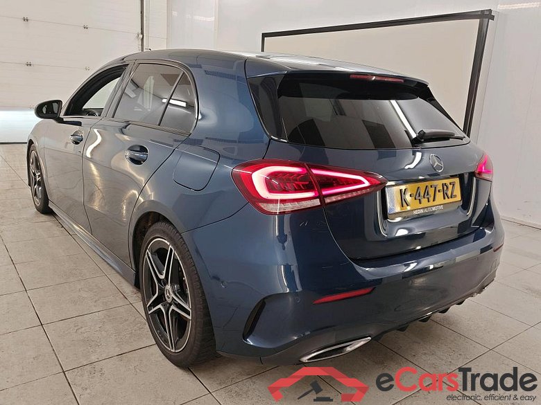 Mercedes A 180d AMG Night Aut. LED-Xenon Widescreen Ambient Navi 1/2 Sport-Leather-Alcantara KeylessGo Camera Klima PDC ... #4
