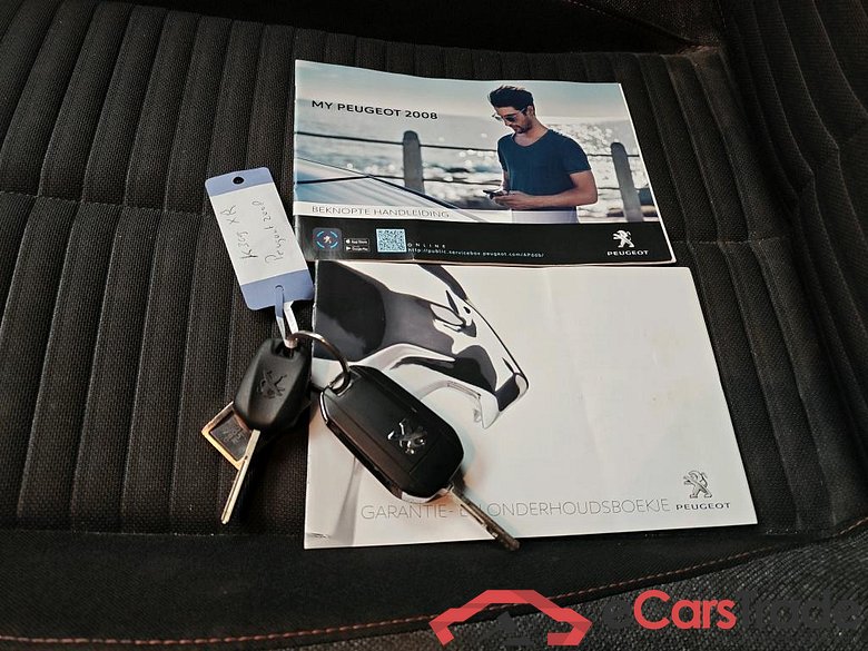 Peugeot 2008 Active Pack 1.2 PureTech 100 5d #4