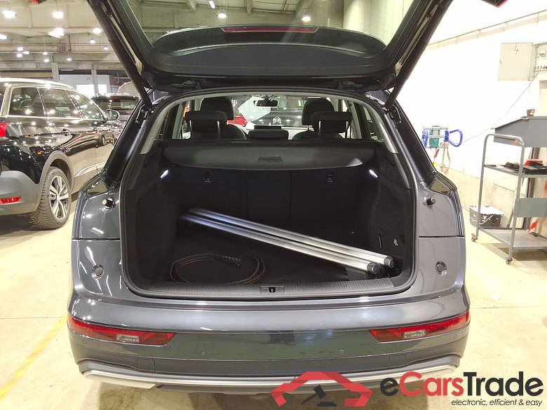 AUDI Q5 DIESEL - 2017 30 TDi Business Edition S tronic #3