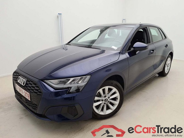 AUDI A3 SPORTBACK 2.0 30 TDI ATTRACTION #1