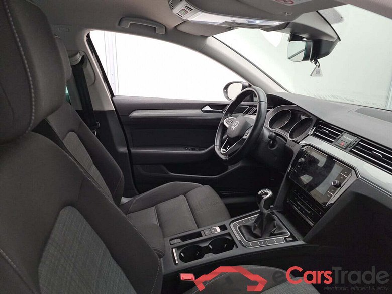 VOLKSWAGEN PASSAT VARIANT 2.0 TDI SCR STYLE #3