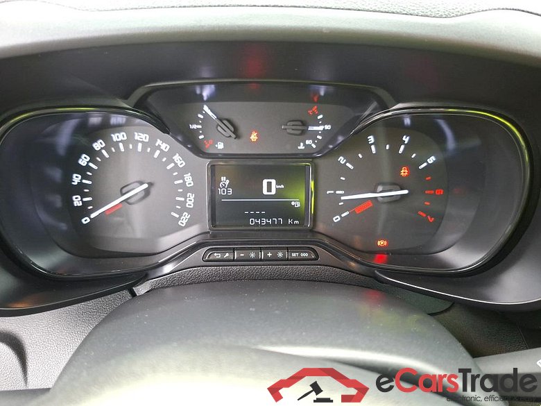 CITROEN Berlingo VU 4p Fourgonnette M 650kg BlueHDi 100 SandS BVM Driver #6