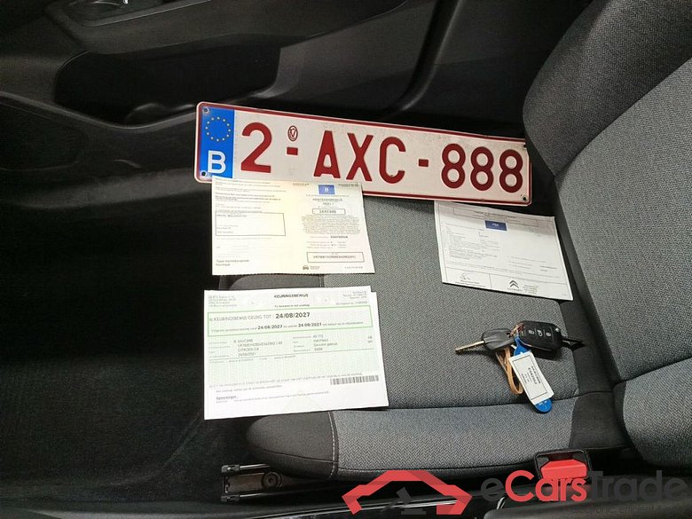 Citroën C4 1.5 BlueHDi 130 S&S EAT8 Feel 5d #4