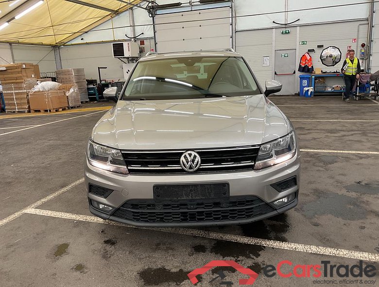 VOLKSWAGEN Tiguan 1.4 TSI 4MOTION 110 kW (150 ch) 6 vitesses DSG #4