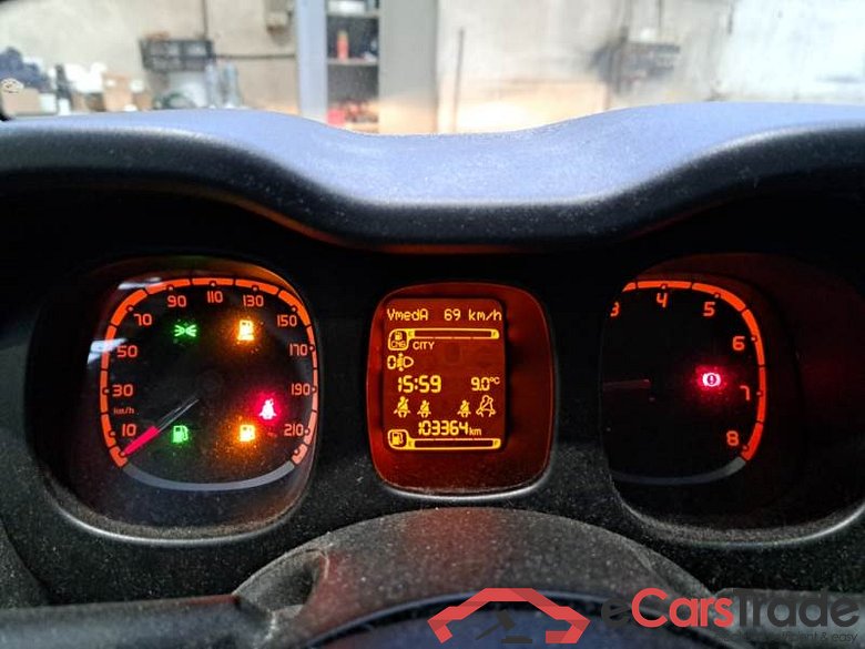 FIAT PANDA / 2011 / 5P / BERLINA 0.9 TWINAIR TURBO NATURAL POWER EASY #4