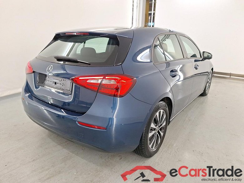 MERCEDES-BENZ CLASS A DIESEL (W177) A 180 d #4