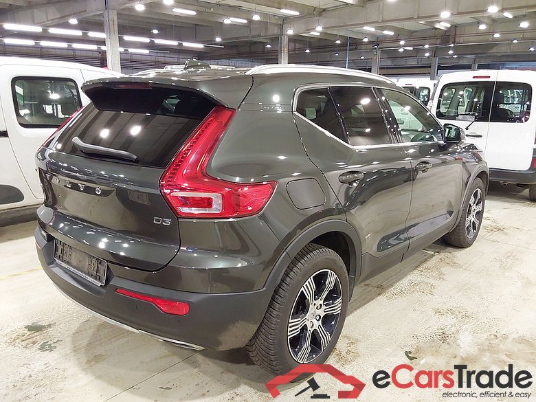 VOLVO XC40 DIESEL 2.0 D3 Inscription Geartronic #4