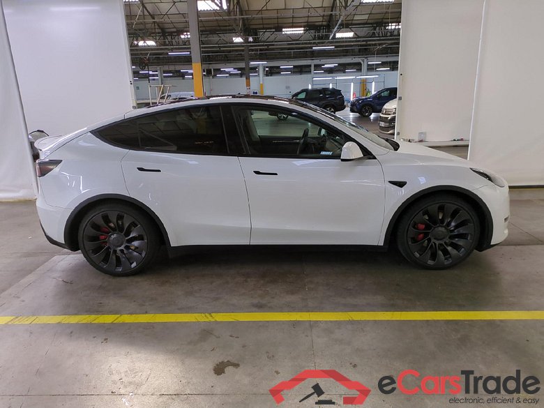 TESLA Model Y / 2020 / 5P / SUV Performance Dual Motor AWD #6