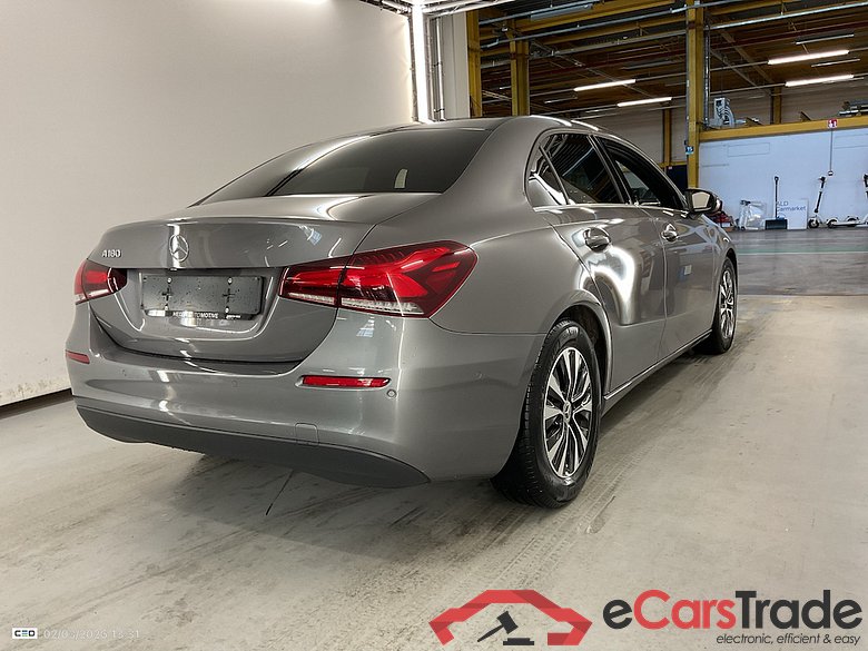 MERCEDES-BENZ A-CLASS LIMOUSINE 1.3 A 180 BUSINESS SOLUTION #4