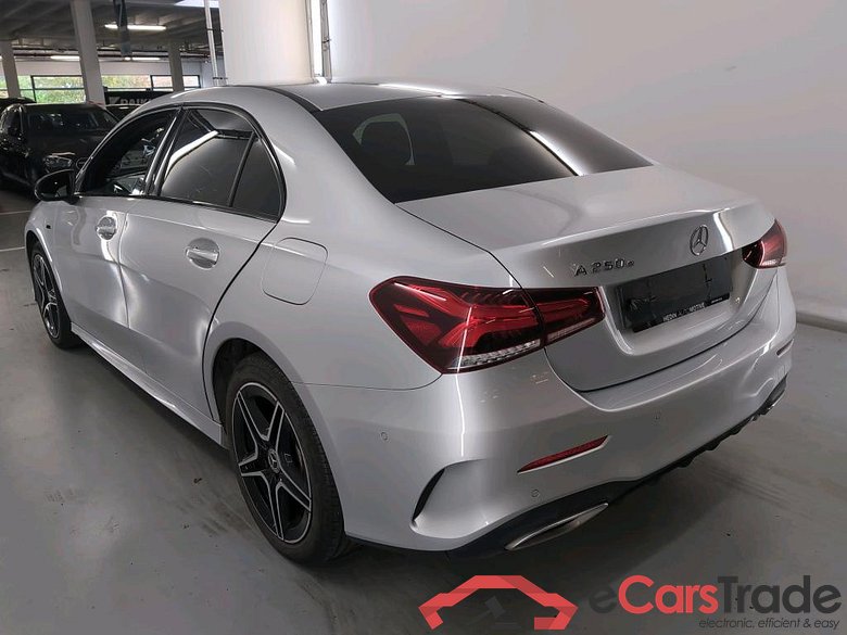 MERCEDES-BENZ A-CLASS LIMOUSINE 1.3 A 250 E BUSINESS SOLUTION DCT #3