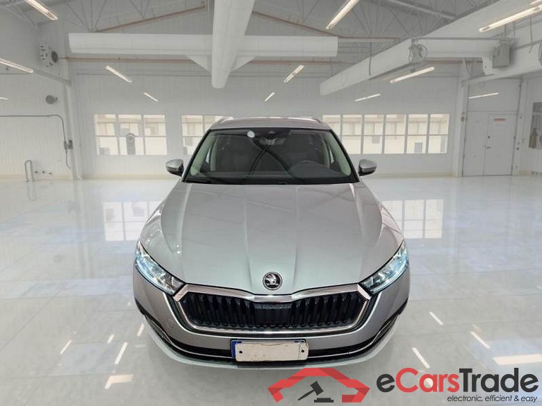 SKODA OCTAVIA WAGON / 2020 / 5P / STATION WAGON 1.5 TSI G-TEC EXECUTIVE DSG #6