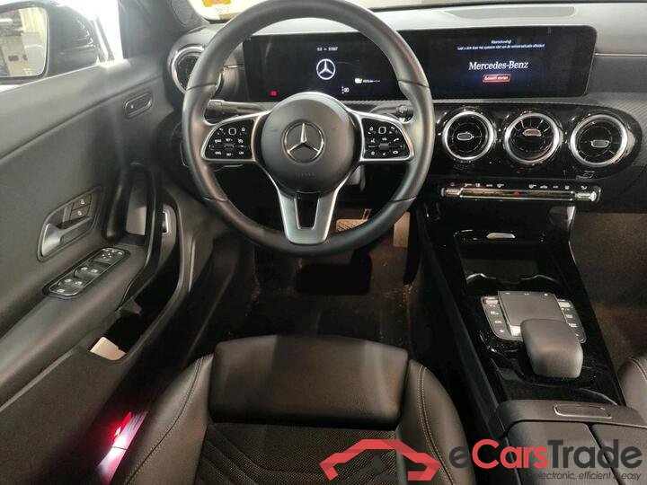 Mercedes A-Klasse Limousine A-Klasse Limousine A 250 e Business Line (PHEV) 160kW/218pk  4D/P Auto-7 #5