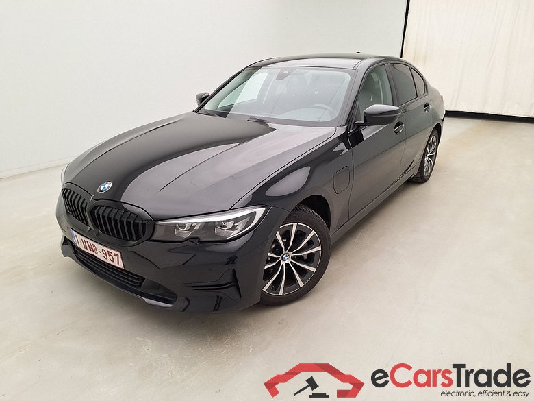 BMW, 3-serie '18, BMW 3 Reeks Berline 330e (135 kW) 4d