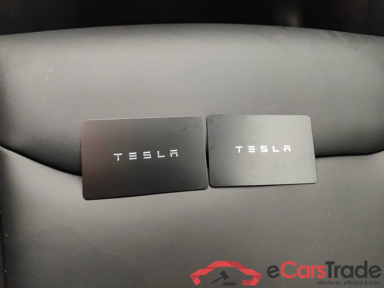 TESLA MODEL Y 72.5 kWh Dual Motor Performance (377 kW) 5d #4