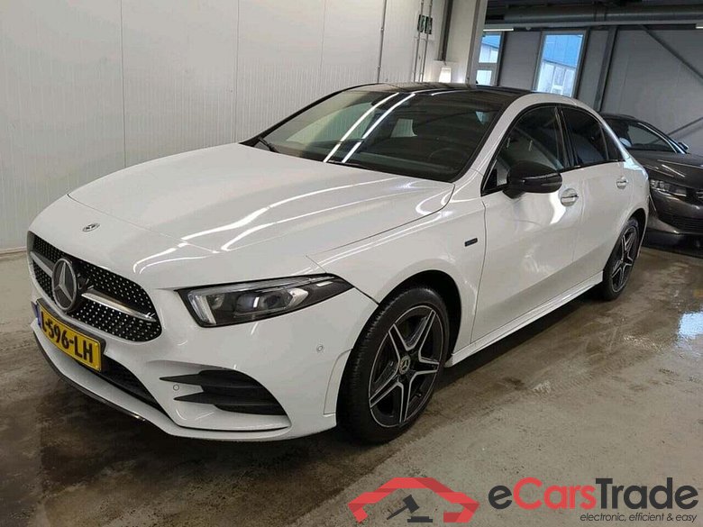 MERCEDES-BENZ A-klasse 250 e Bns Sol. AMG