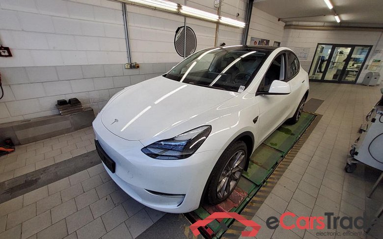 Tesla Model Y - SUV5 Dual, Maximale Reichweite Dual AWD, 2021 - 2025 Maximum Range / Premium #1