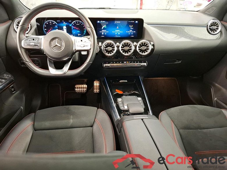 MERCEDES-BENZ GLA / 2020 / 5P / SUV 1.3 GLA 250 e AMG LINE DCT #5