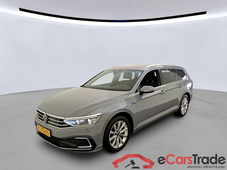 VOLKSWAGEN Passat Variant 115 kW