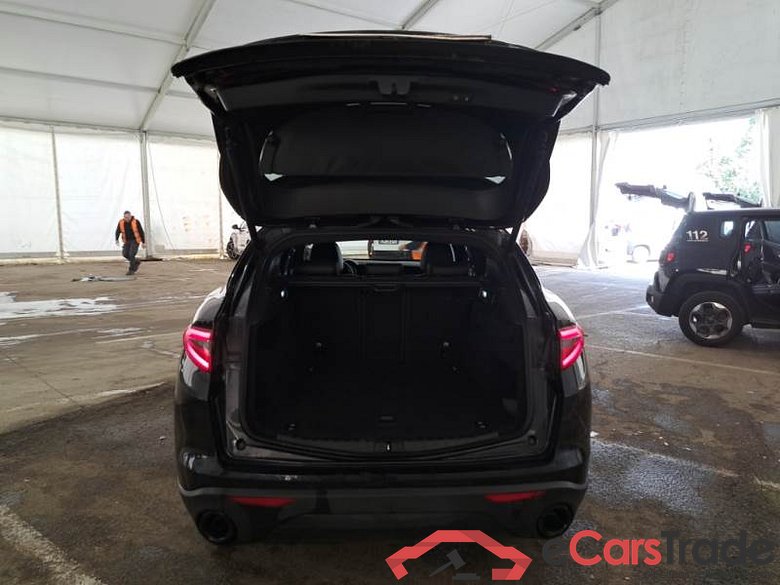 ALFA ROMEO STELVIO / 2017 / 5P / SUV 2.2 TD 190 CV SPRINT AT8 Q4 #5