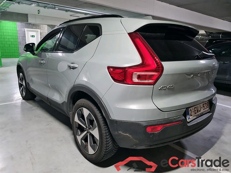 VOLVO XC40 2.0 B3 MHEV ULTIMATE DARK DESIGN DCT #3