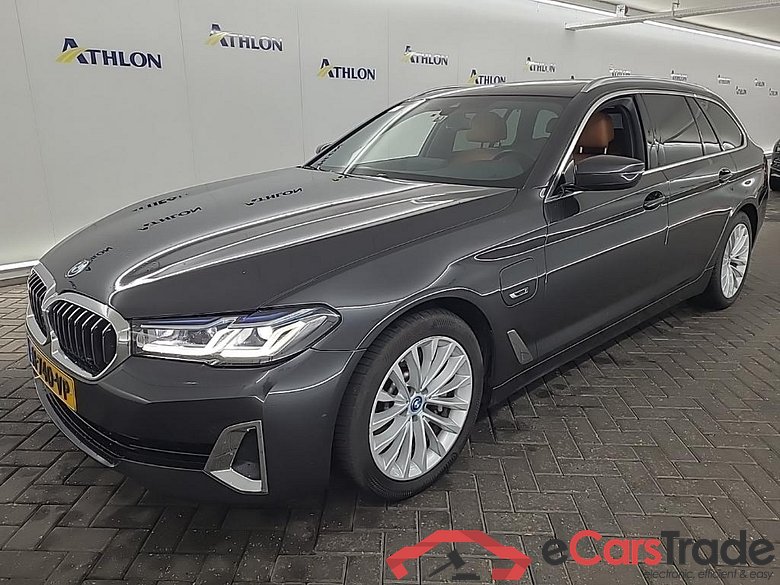 BMW 5-serie Touring 530e Business Edition Plus 5D 215kW #1