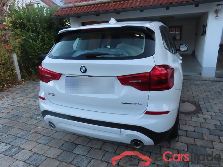 Baureihe X3 xDrive 30 e Advantage 2.0 215KW AT8 E6d #2