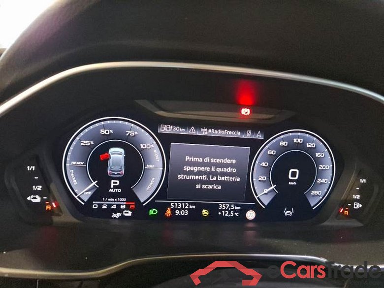 AUDI Q3 / 2018 / 5P / SUV 45 TFSI E S TRONIC BUSINESS #4