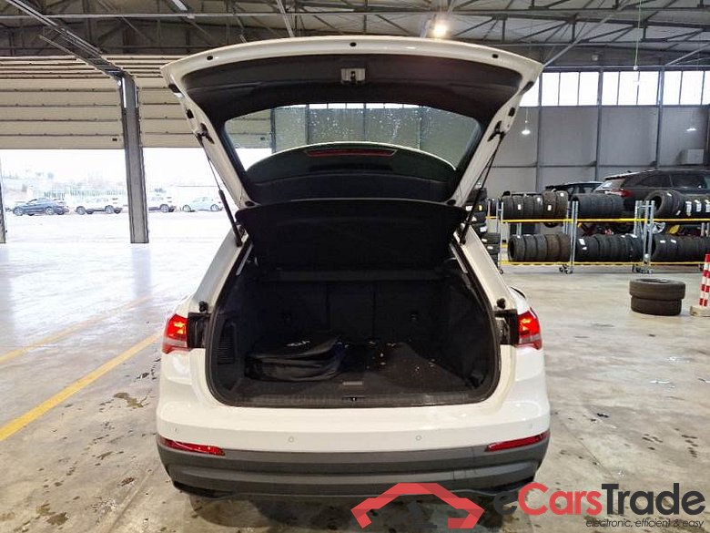 AUDI Q3 / 2018 / 5P / SUV 45 TFSI E S TRONIC BUSINESS #5