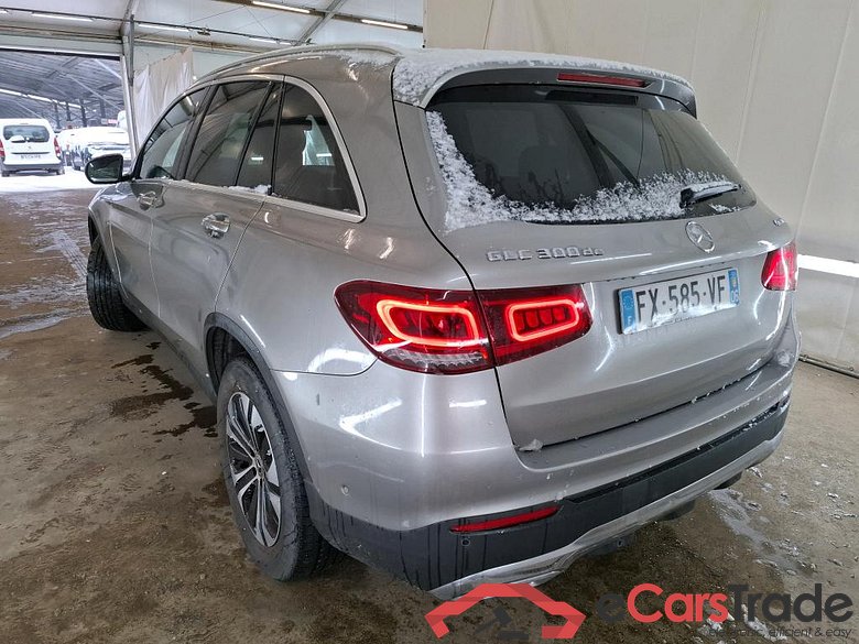 MERCEDES-BENZ GLC / 2019 / 5P / SUV GLC 300 de Business Line 4Matic #2