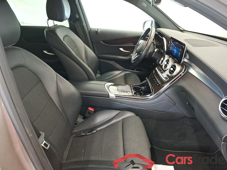 MERCEDES-BENZ GLC / 2019 / 5P / SUV GLC 300 de Business Line 4Matic #6
