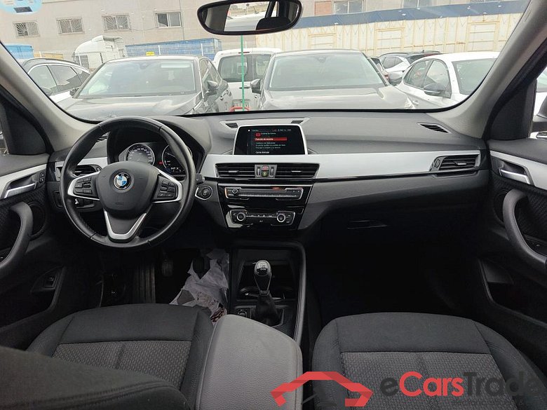 BMW X1 / 2019 / 5P / todoterreno sDrive16d #3