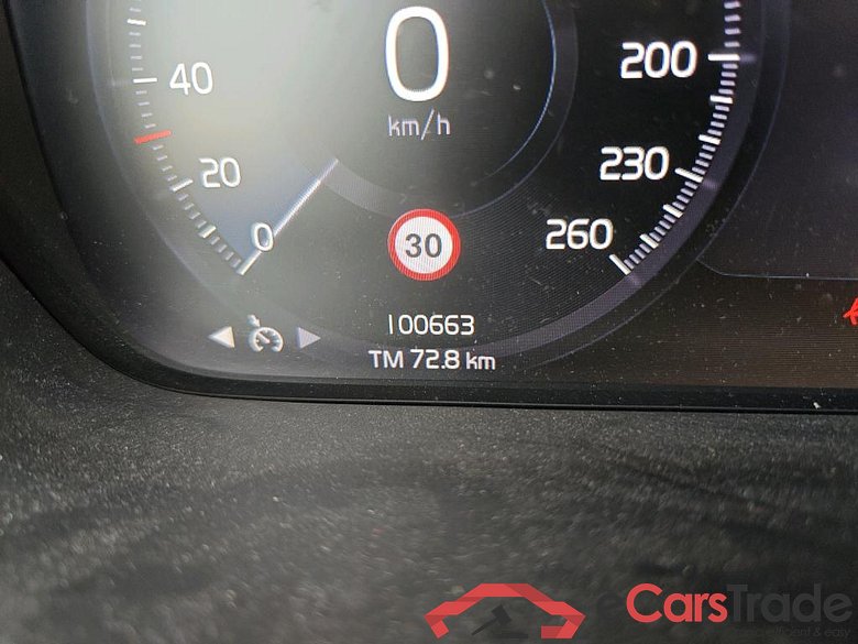 VOLVO XC40 / 2017 / 5P / todoterreno 1.5 T3 Momentum Pro #5