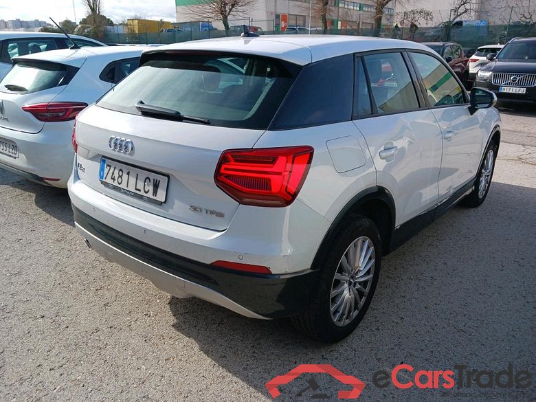 AUDI Q2 / 2016 / 5P / todoterreno Design 30 TFSI 85kW (116CV) (AC) #2