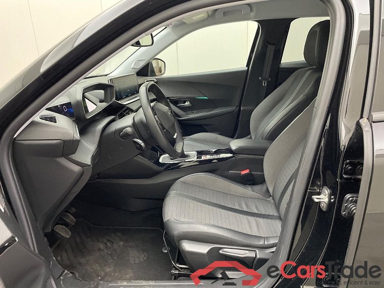 PEUGEOT 2008 1.2 PureTech Blue Lease Allure #5