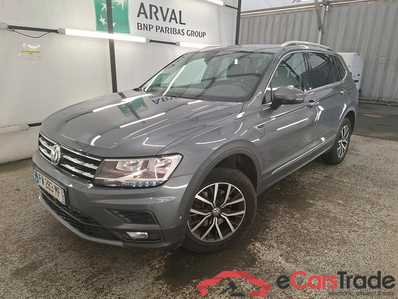 VOLKSWAGEN Tiguan Allspace / 2017 / 5P / SUV 2.0 TDI 150 DSG7 Confortline Business #1