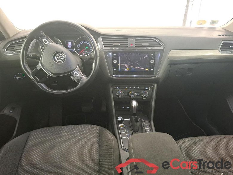 VOLKSWAGEN Tiguan Allspace / 2017 / 5P / SUV 2.0 TDI 150 DSG7 Confortline Business #5